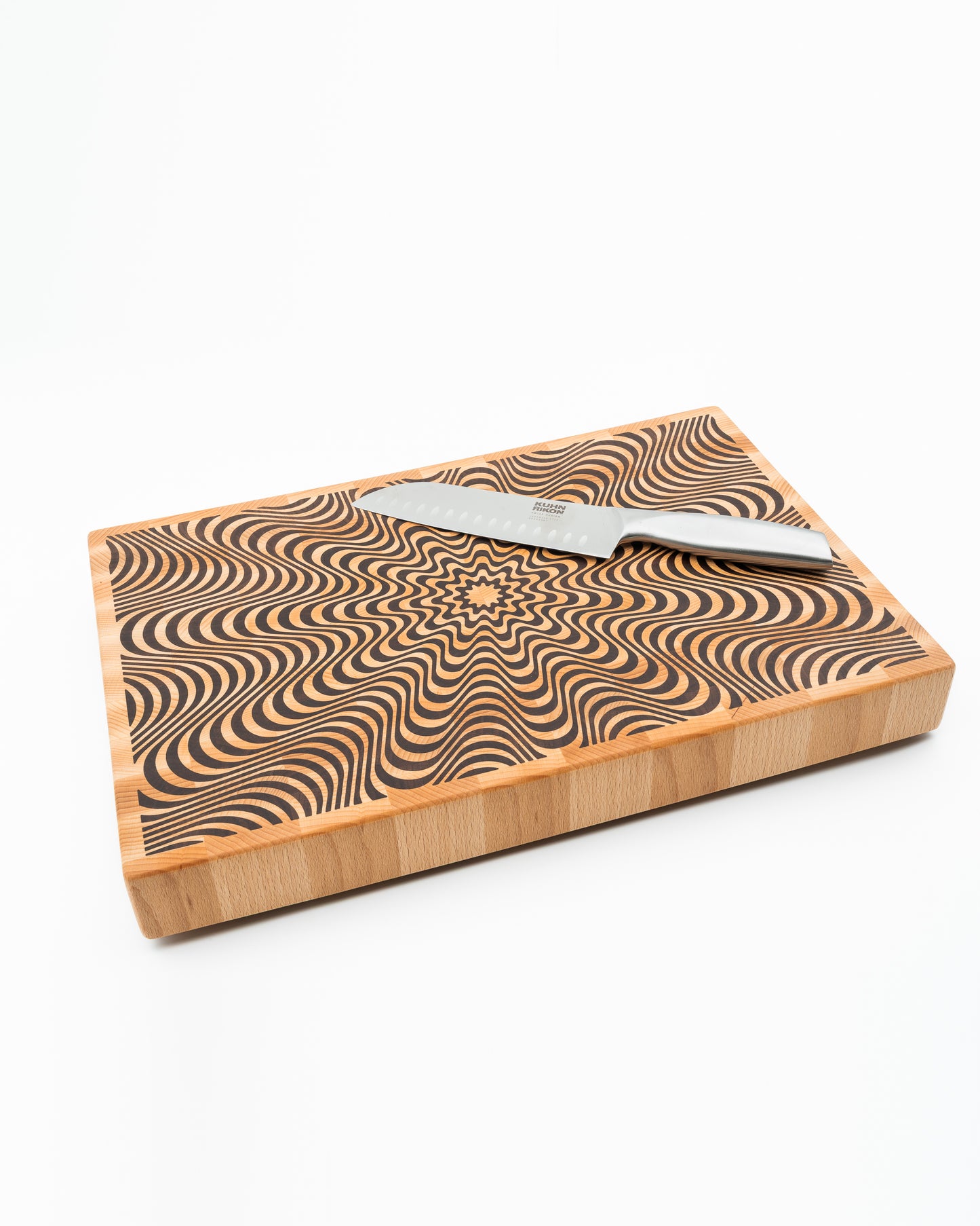 End Grain Cutting Board with Optical Illusion pattern inlay